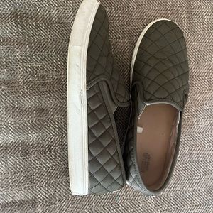 Woman’s Mossimo Shoes
